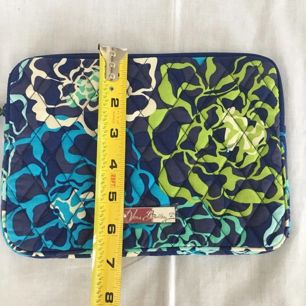 VERA BRADLEY Katalina Blues E-Reader Tablet Sleeve New W Tag Blue Green Floral